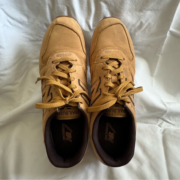 NEW BALANCE Trailbuster Suede Sneakers Size 11 - Picture 6 of 8